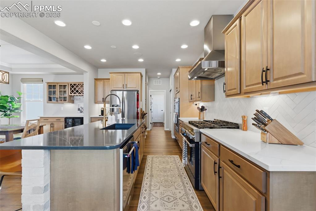 Stunning Quartz Counters!