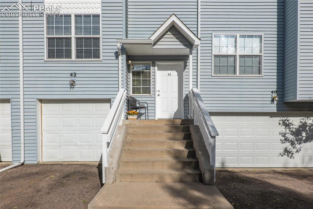 42 Vale Circle photo 2