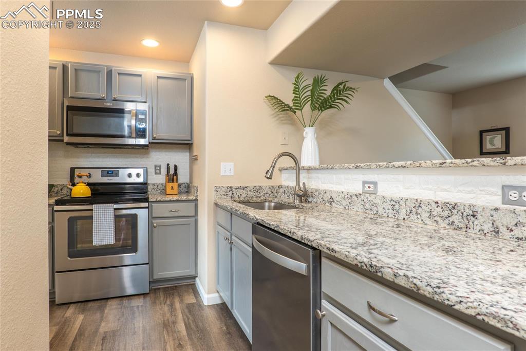 42 Vale Circle photo 3