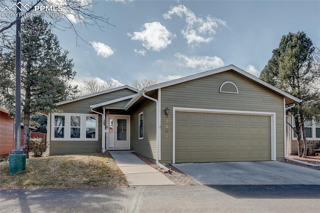 2533 Patriot Heights