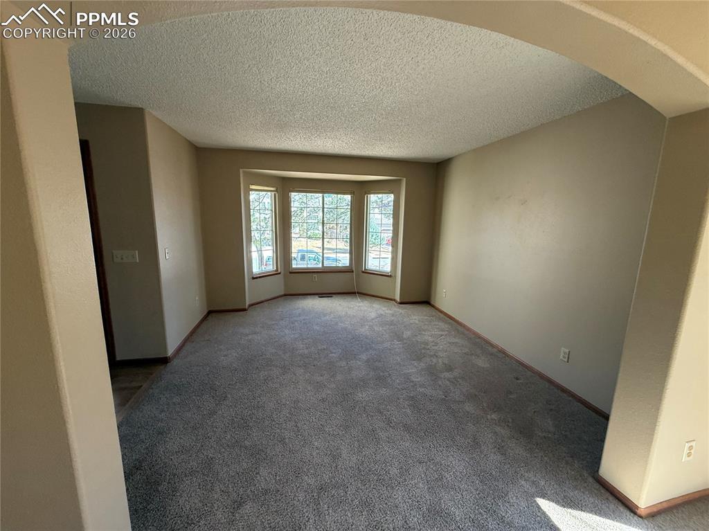 1940 Manning Way photo 3