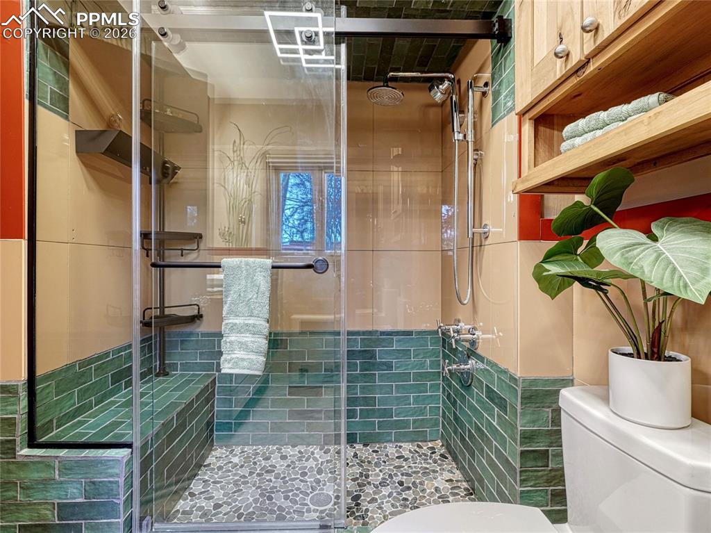 Shared bath on main level.