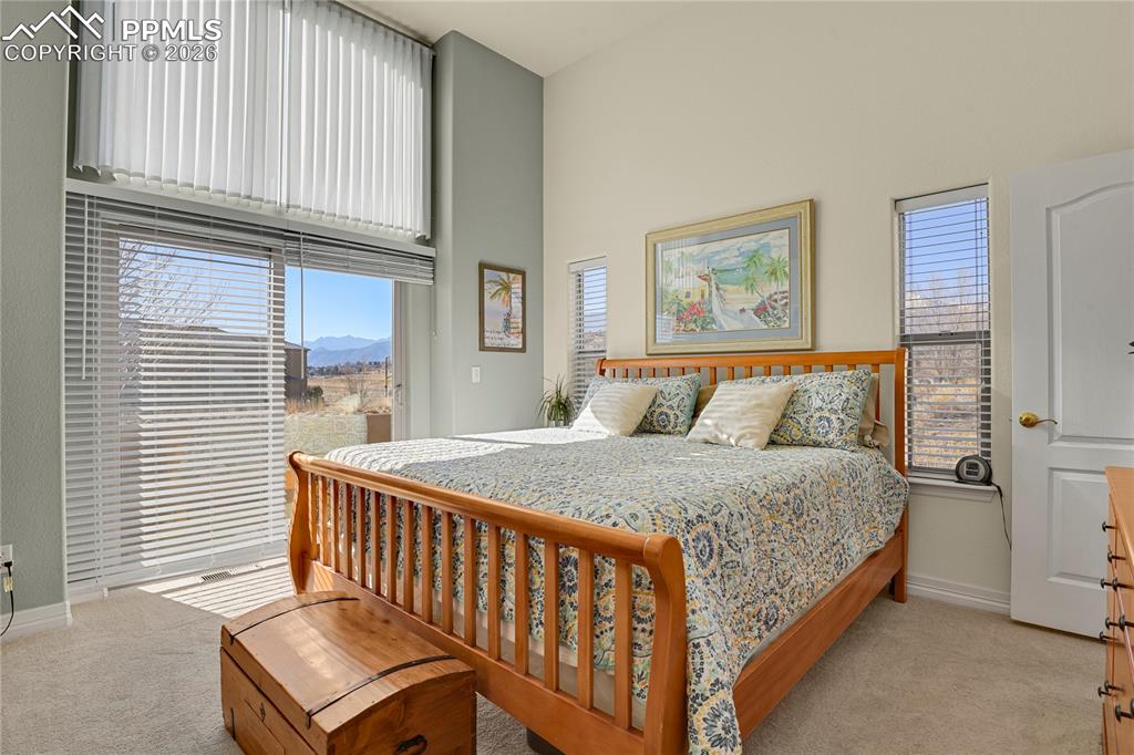 Main level Primary bedroom