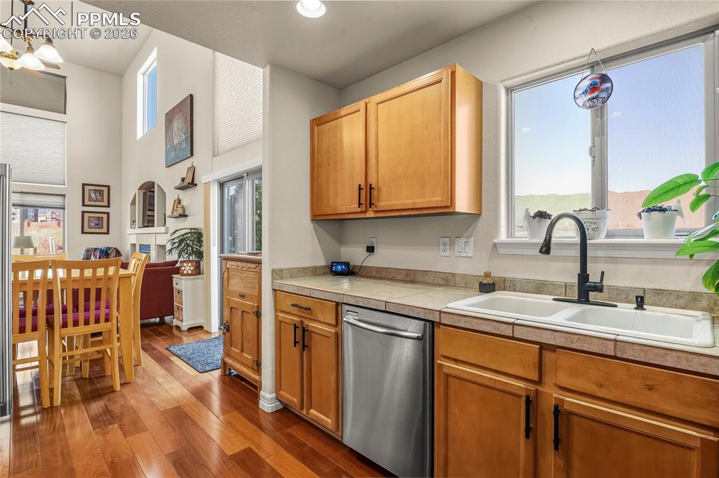 Additional view from the kitchen.
