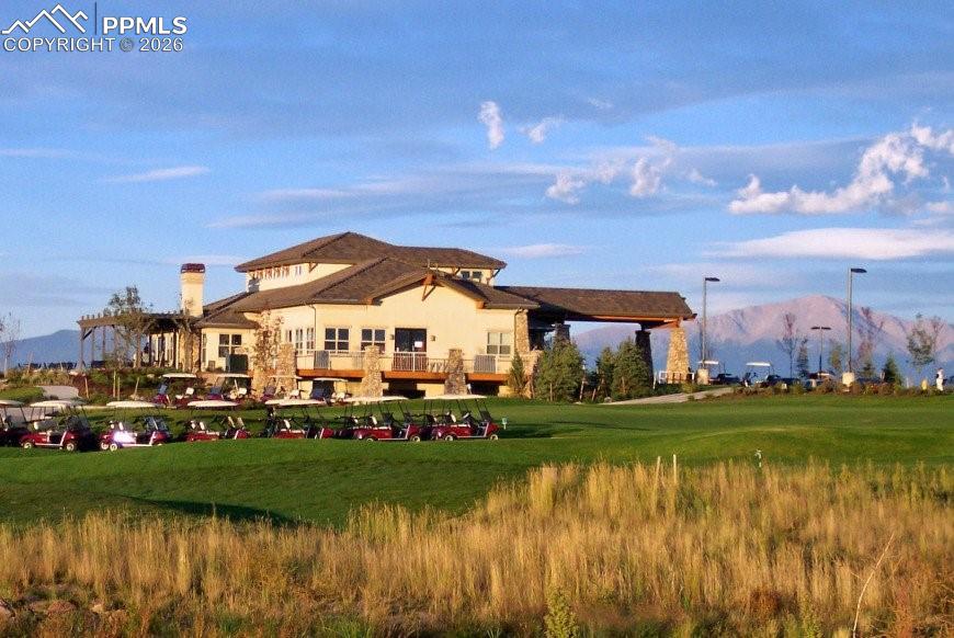 Antler Creek clubhouse