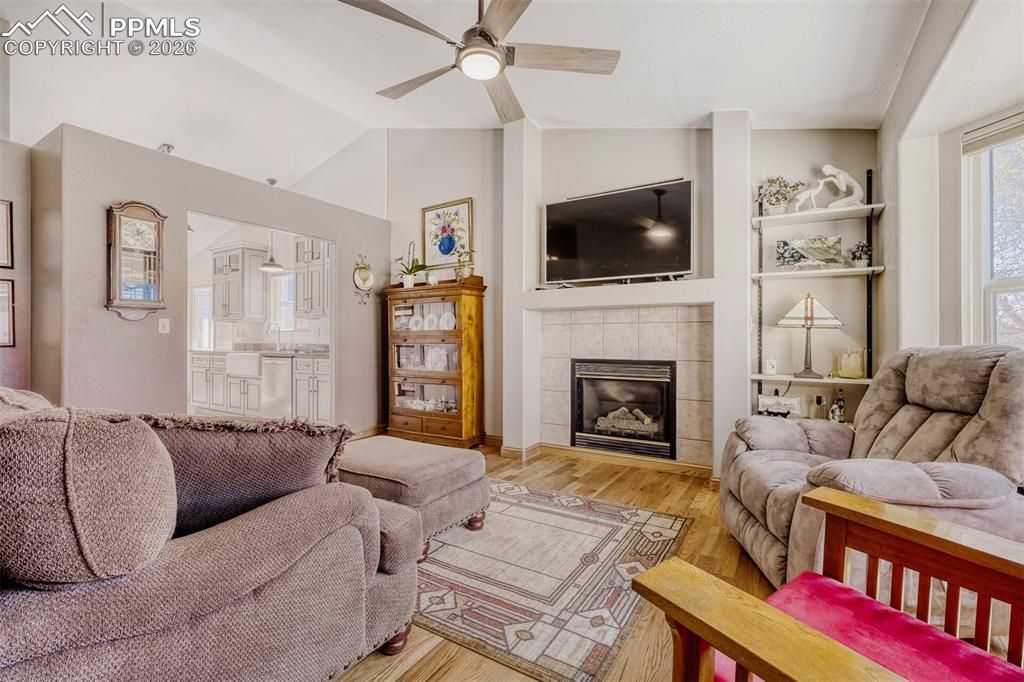 6707 Fountain Ridge Circle photo 3