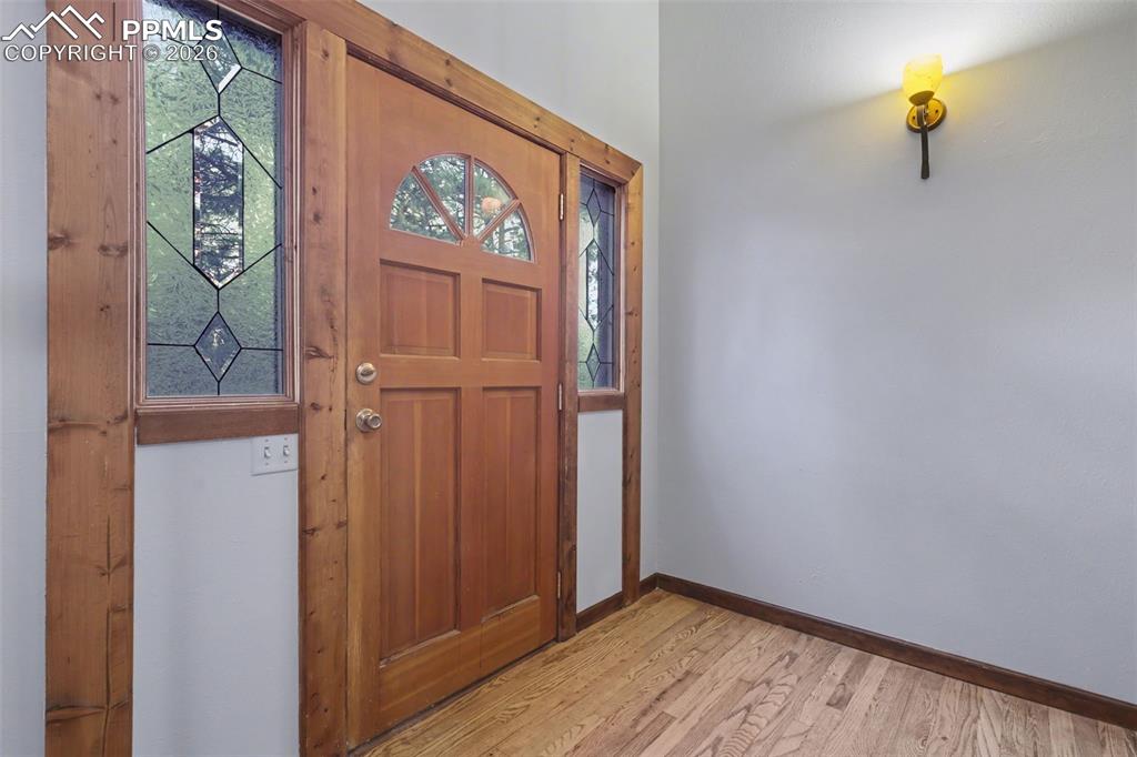 3375 Pinehurst Circle photo 2