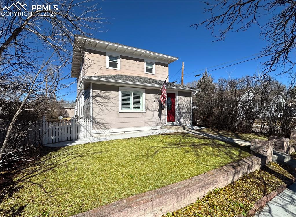 1014 E San Miguel Street photo 2