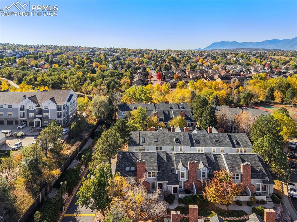 Near Parks, Schools, and Shopping!