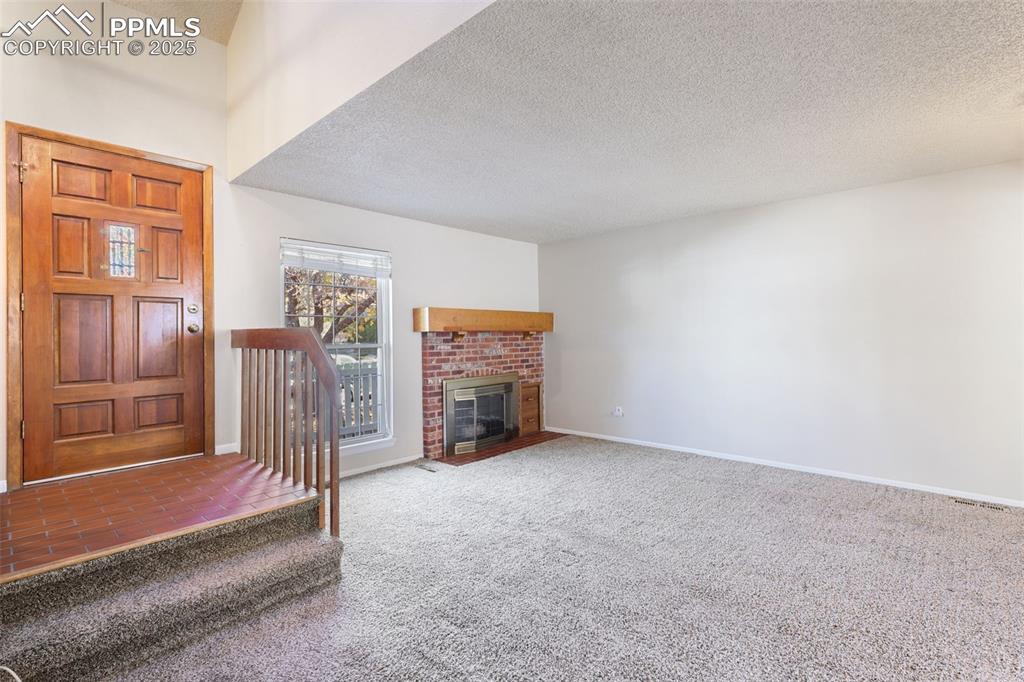 2575 Hatch Circle photo 3