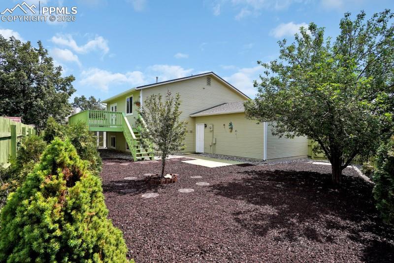 4320 Kanaly Court photo 2