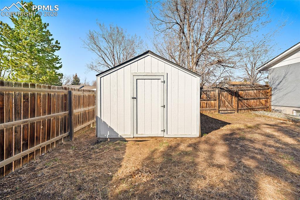 1775 Summernight Terrace photo 2