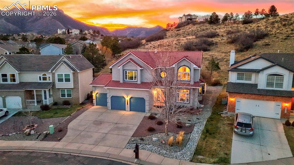 8460 Edgemont Way photo 2