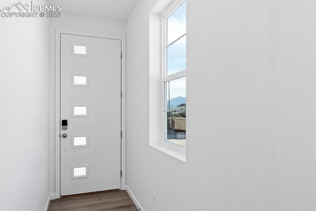 875 Lux Point photo 2