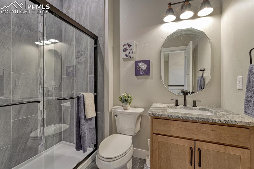 Main Level- 2nd Bathroom