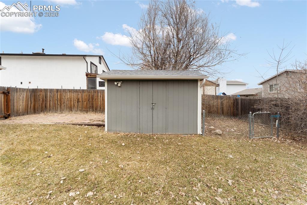 Shed w concrete floor and electric