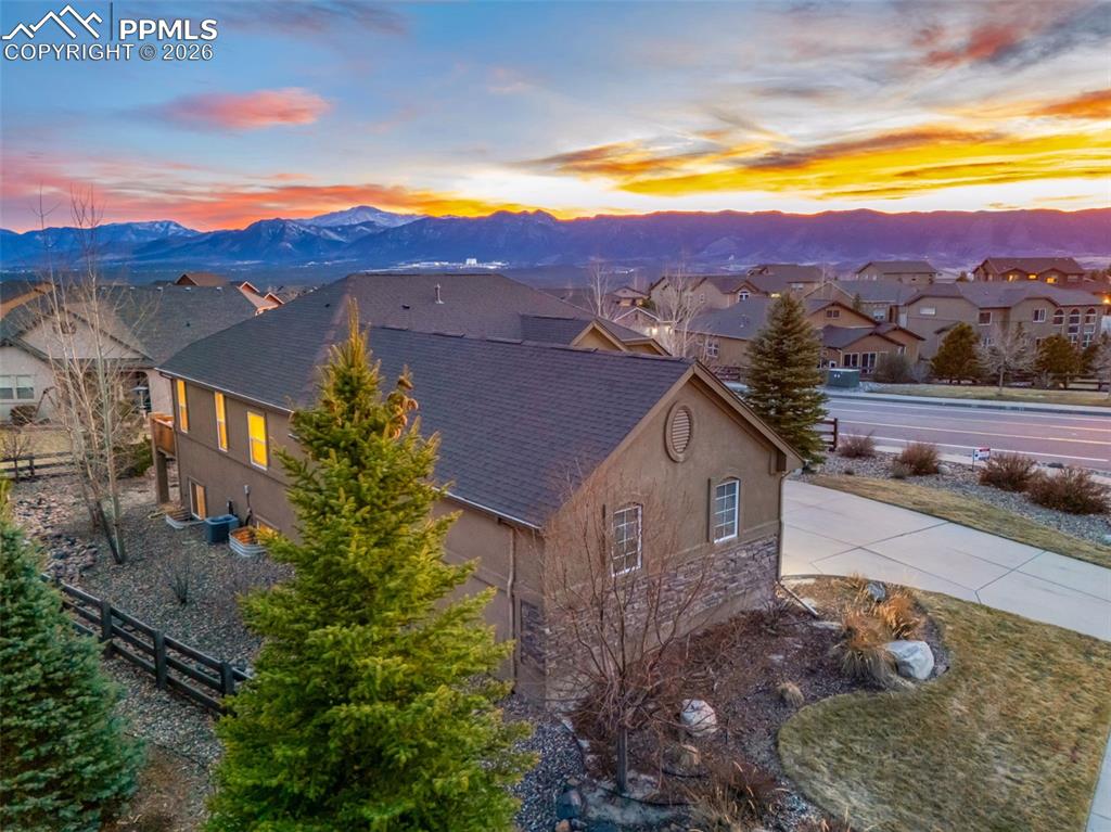 Full views of Pikes Peak and Rampart Range