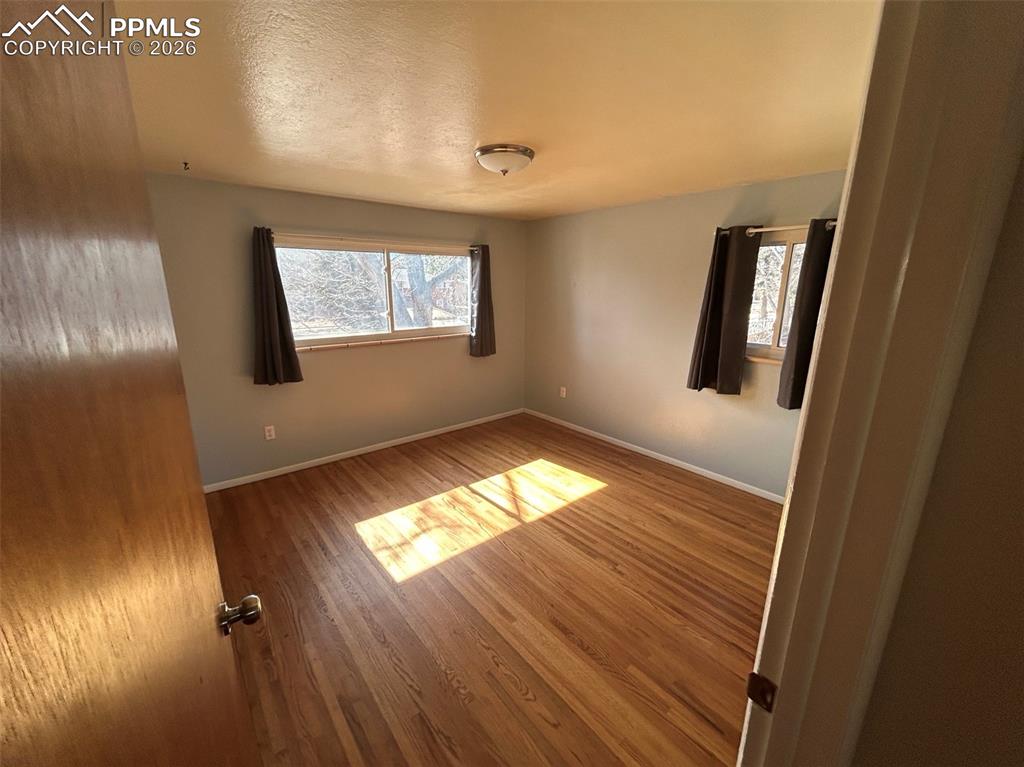 3nd bedroom 2nd view