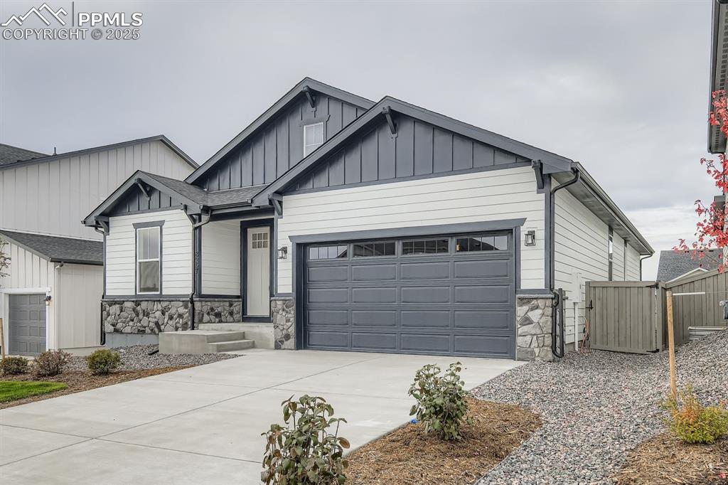 8257 Willey Picket Drive photo 2