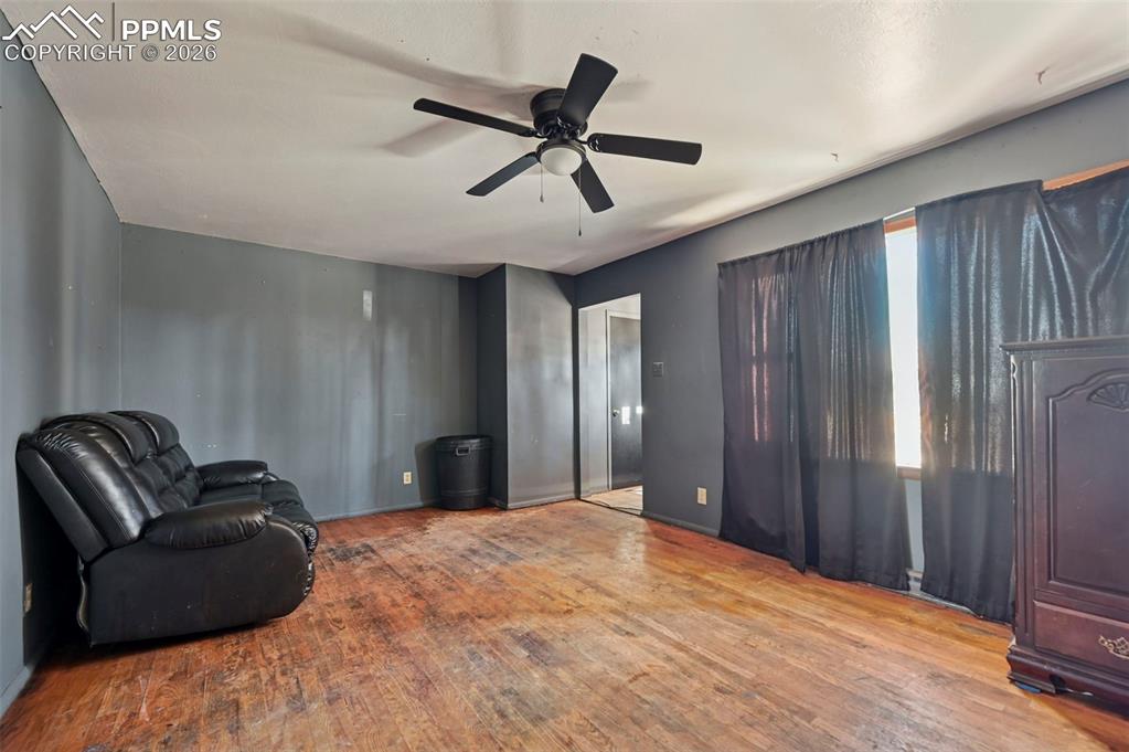 1521 Alexander Circle photo 3