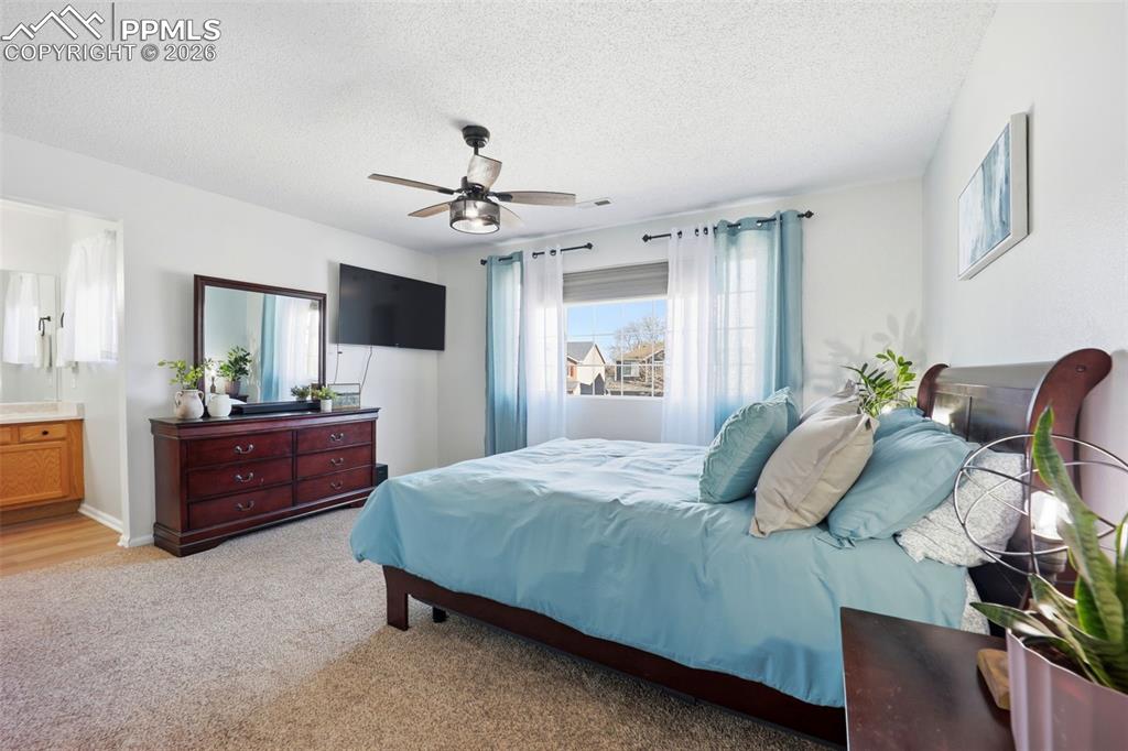 Primary Bedroom with En-Suite Bathroom