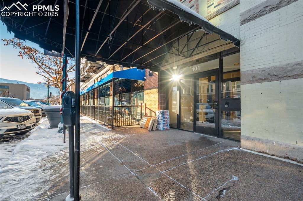 101 N Tejon Street #330 photo 3