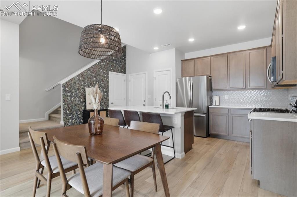 Kitchen and dining area.