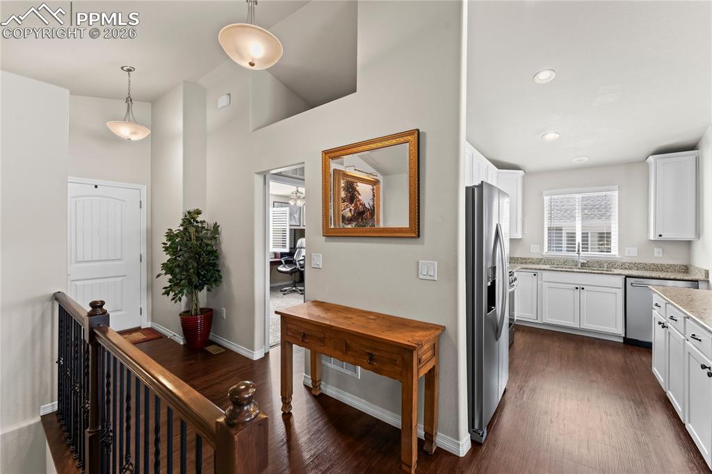 5006 Janga Drive photo 2