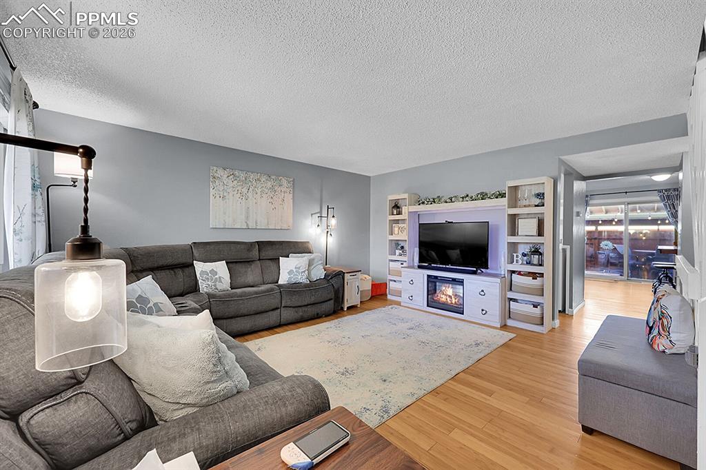 218 W Rockrimmon Boulevard #C photo 3