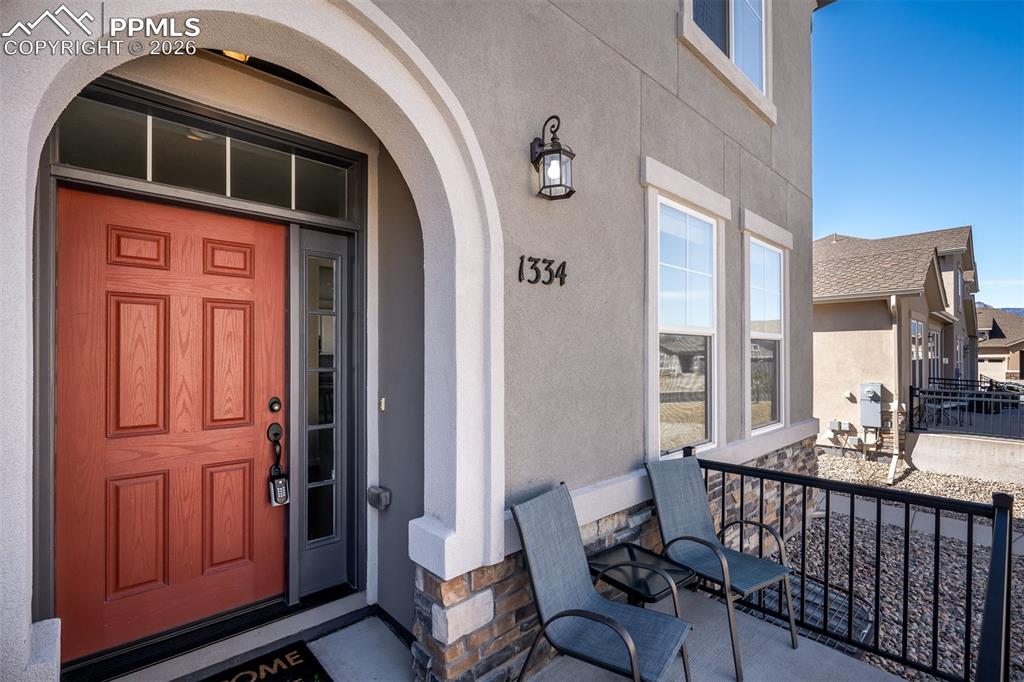 1334 Promontory Crest View photo 2