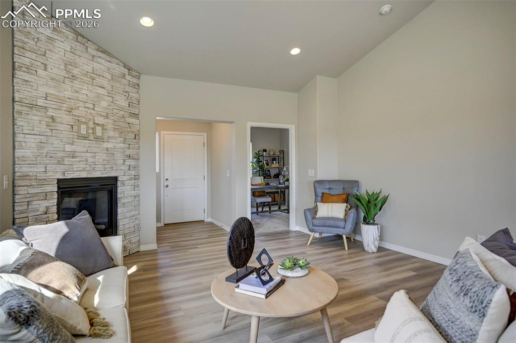 ***Pictures are from a previously stagged model