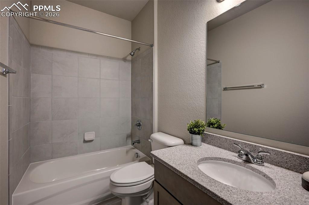 ***Pictures are from a previously stagged model