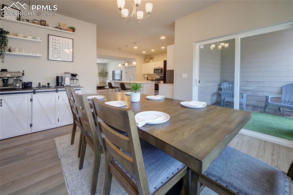 6069 Inman View photo 2