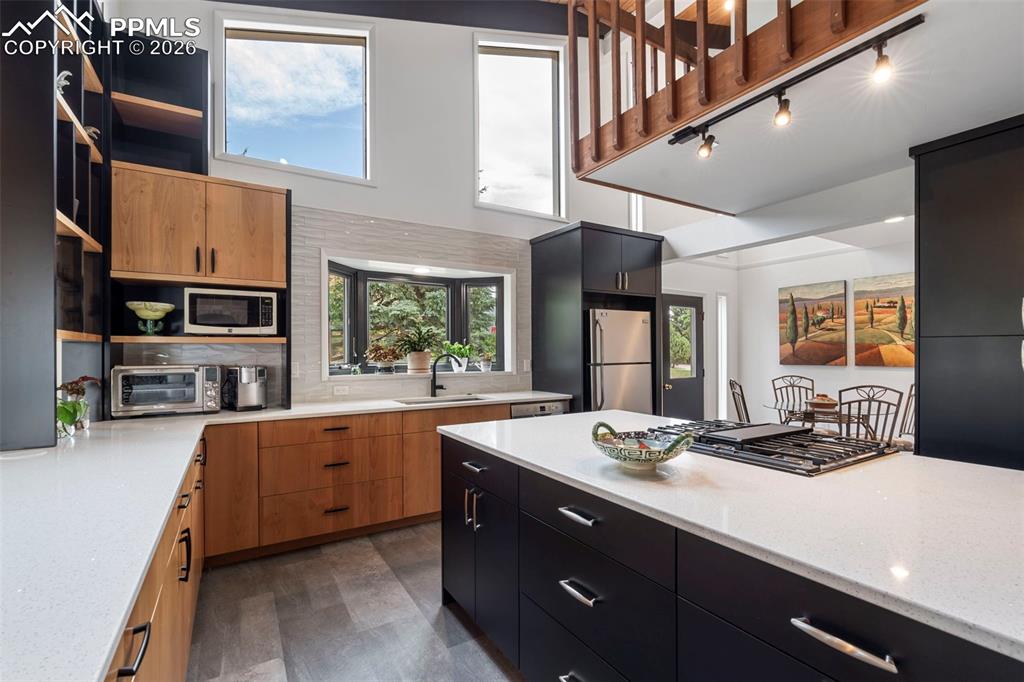 1595 Oak Hills Drive