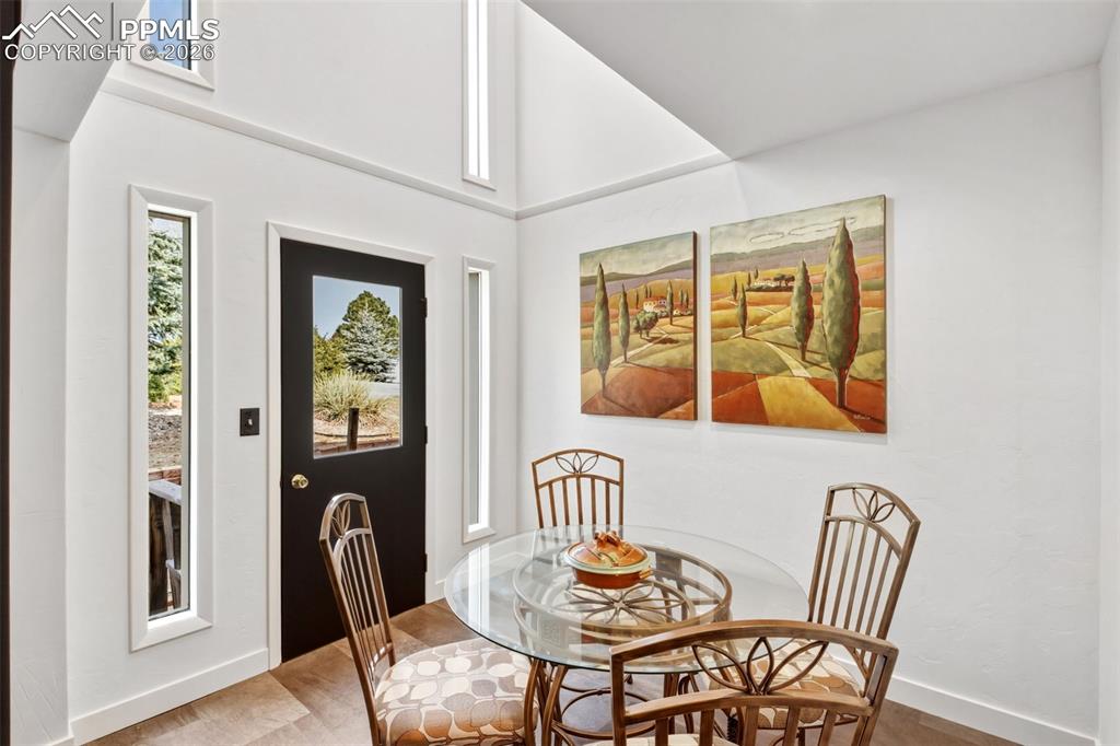 1595 Oak Hills Drive