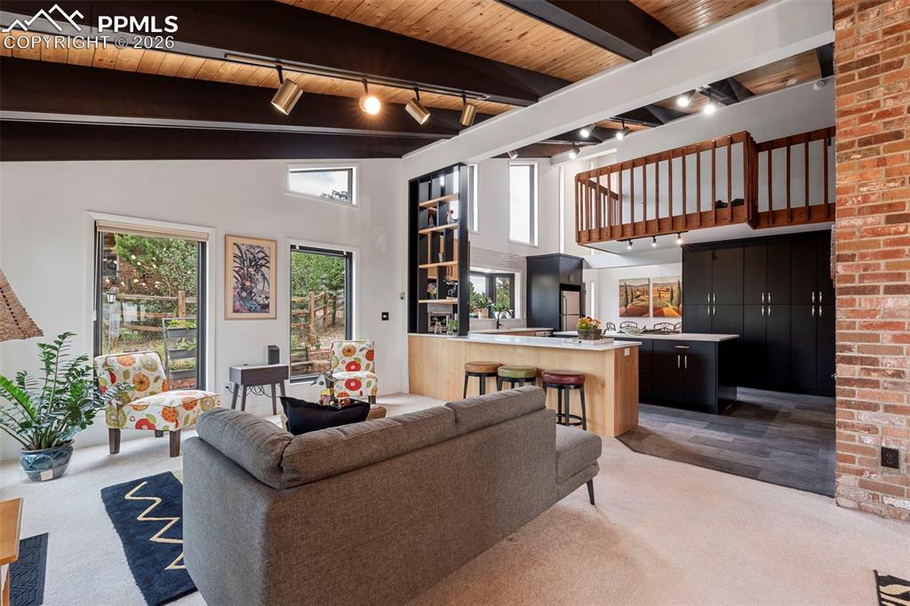 1595 Oak Hills Drive