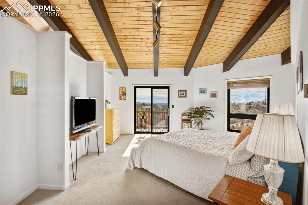 1595 Oak Hills Drive