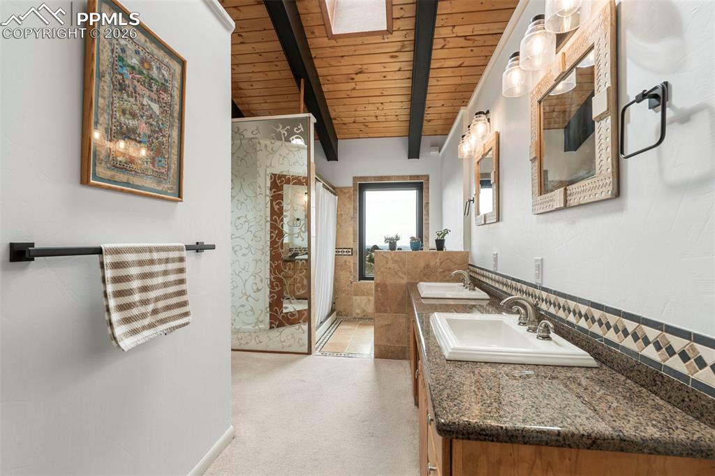 1595 Oak Hills Drive