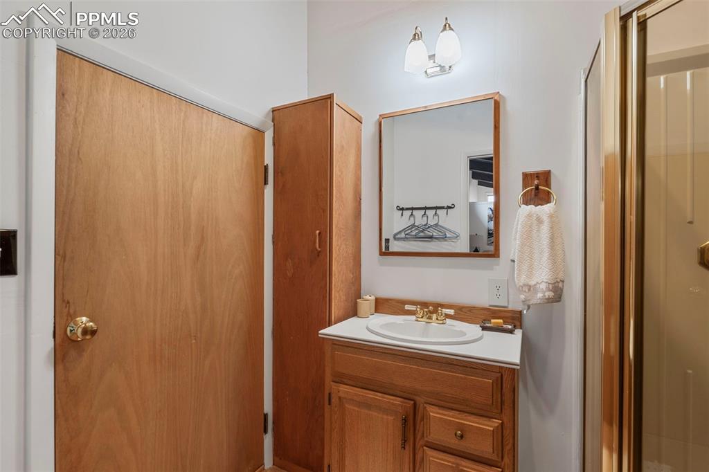 1595 Oak Hills Drive