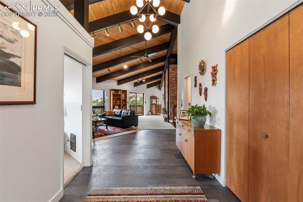 1595 Oak Hills Drive photo 3