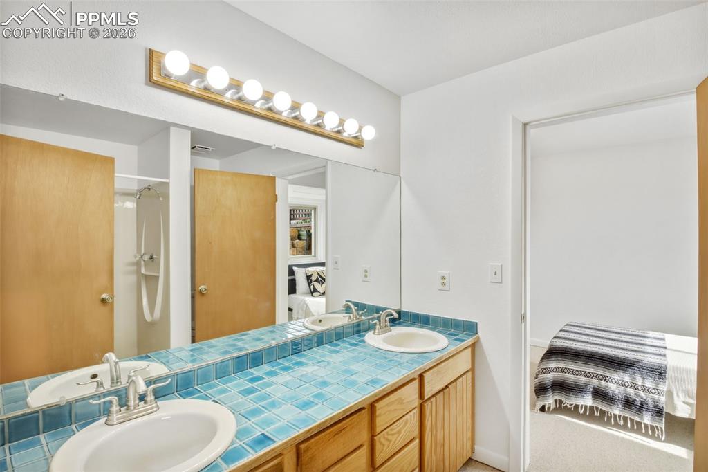 1595 Oak Hills Drive