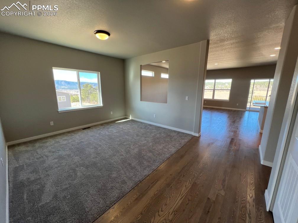 Same plan, different house for visualization purposes