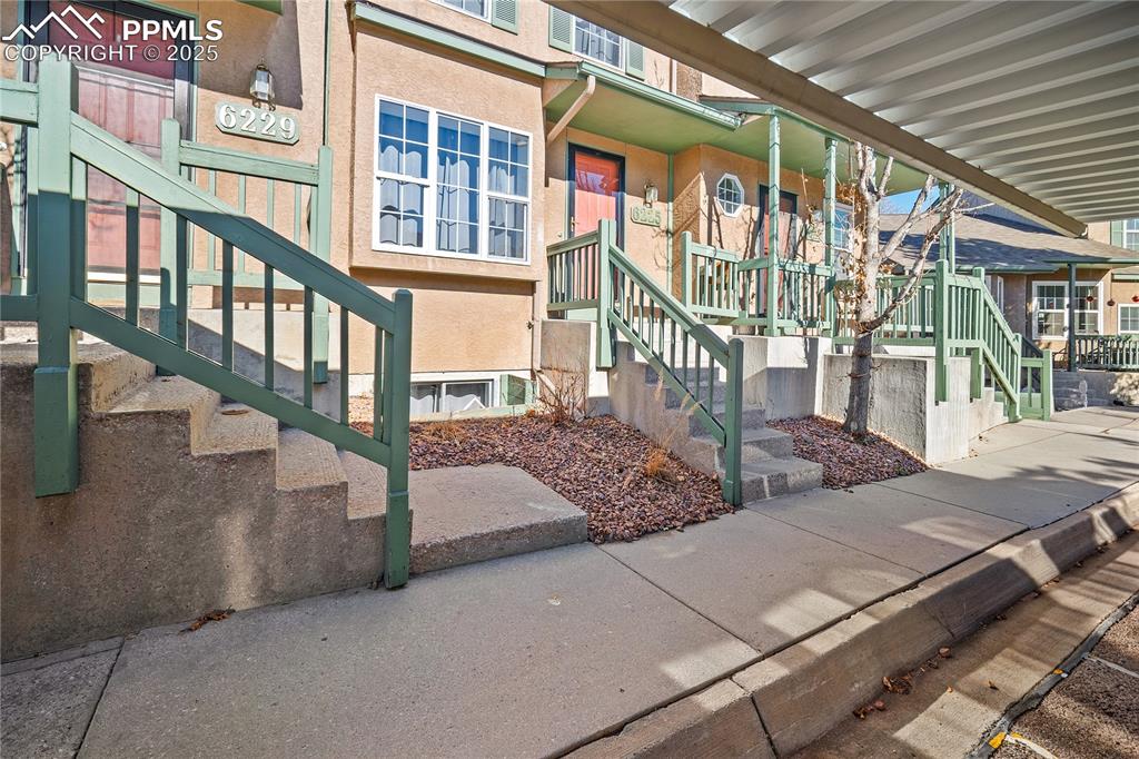 6225 Colony Circle photo 2