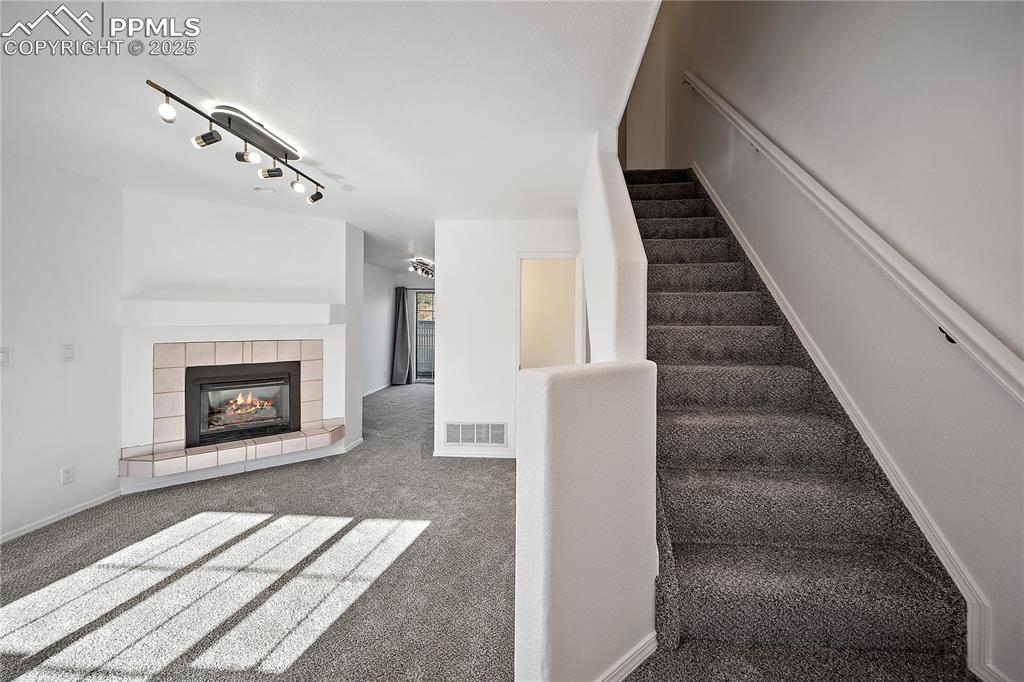 6225 Colony Circle photo 3