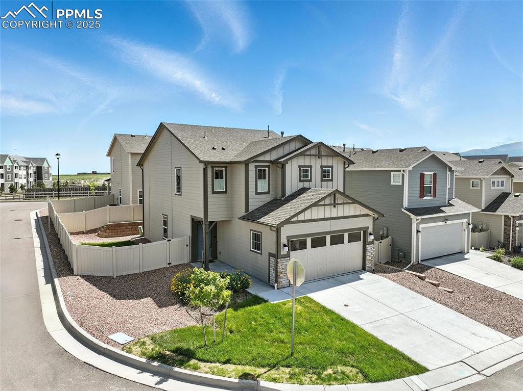 6222 Barr Point photo 2