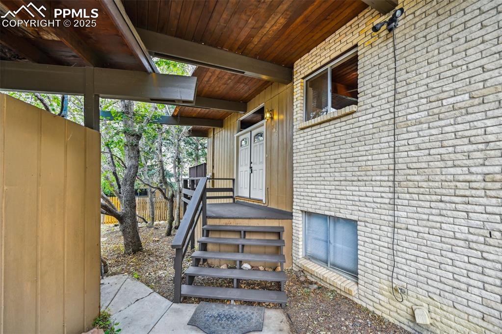 707 Orion Drive photo 2