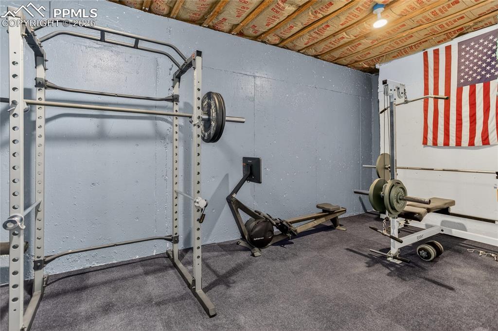 Spare room useable for storage or workout space