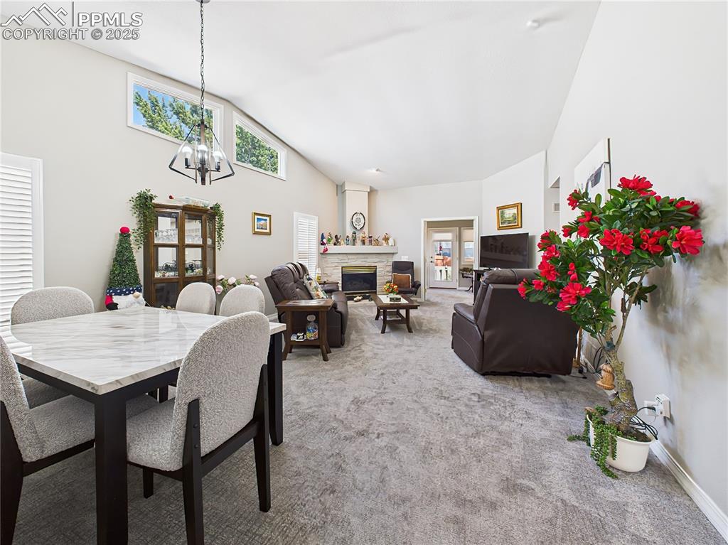 Dining Area – Blends seamlessly into the open living area, creating a cohesive and functional layout.