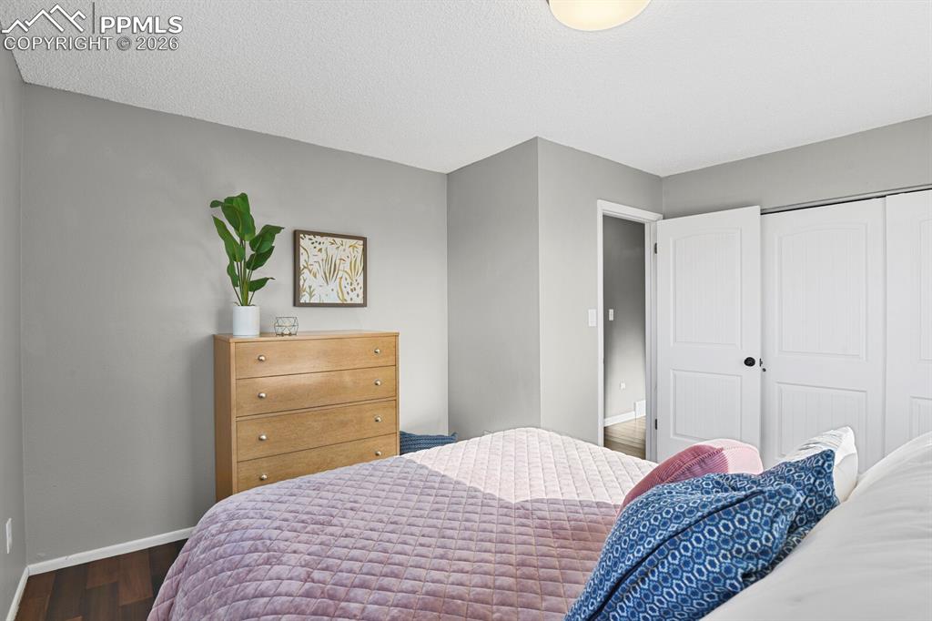 Upper Level Full Bathroom, Fully Updated.