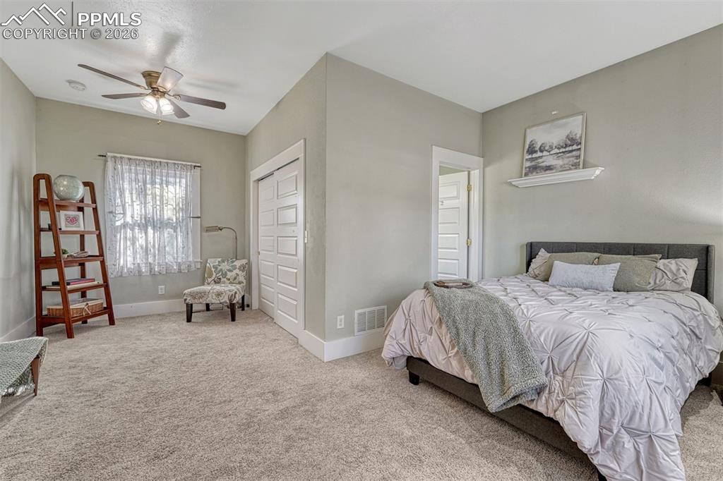 517 E San Miguel Street photo 2